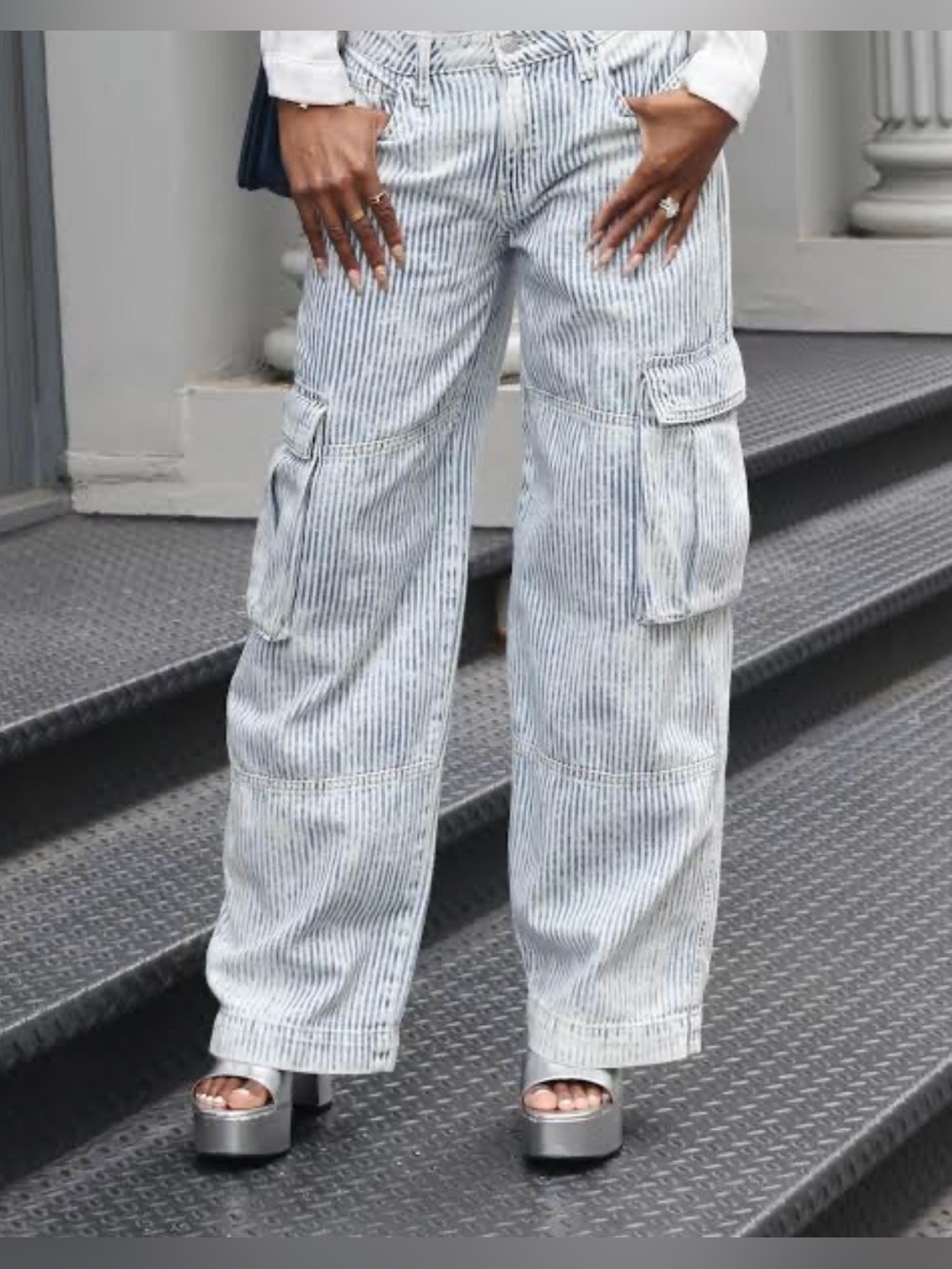 Miss Love Pinstripe Wide-Leg Cargo Pants - Light Blue/White Sz M